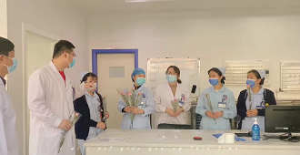 致敬醫(yī)護(hù)崗位的女神們！